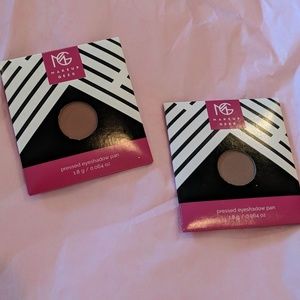 NEW Makeup Geek set of 2 pressed eyeshadow pans